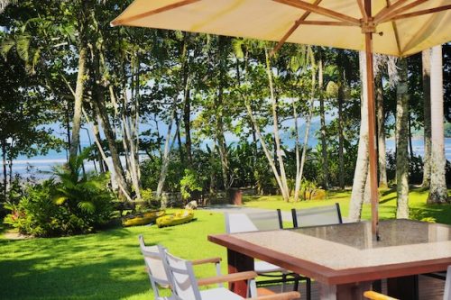 5-mesa-piscina-Praia-Dura-Pe-na-Areia